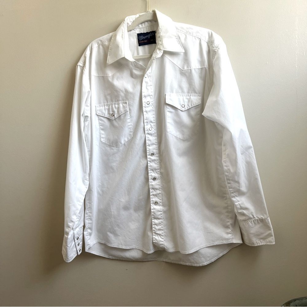 Vintage Wrangler long tails Western white Pearl Snap Button Up Shirt Size 16.5